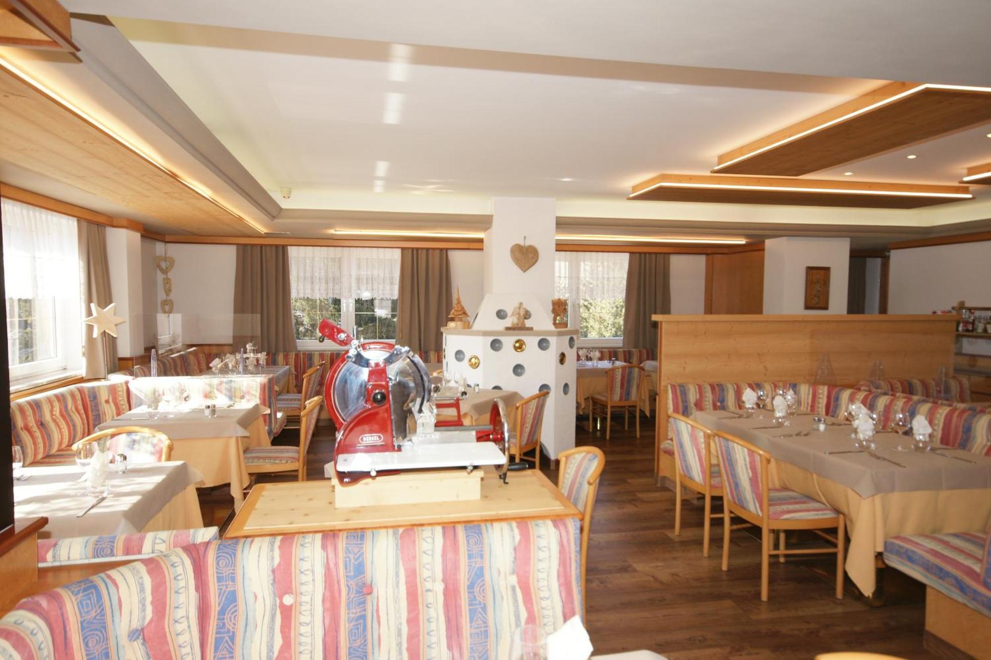 Hotel Vallechiara Moena Exterior photo