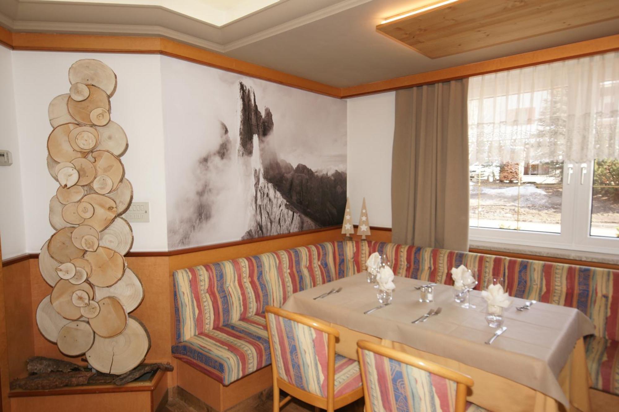 Hotel Vallechiara Moena Exterior photo